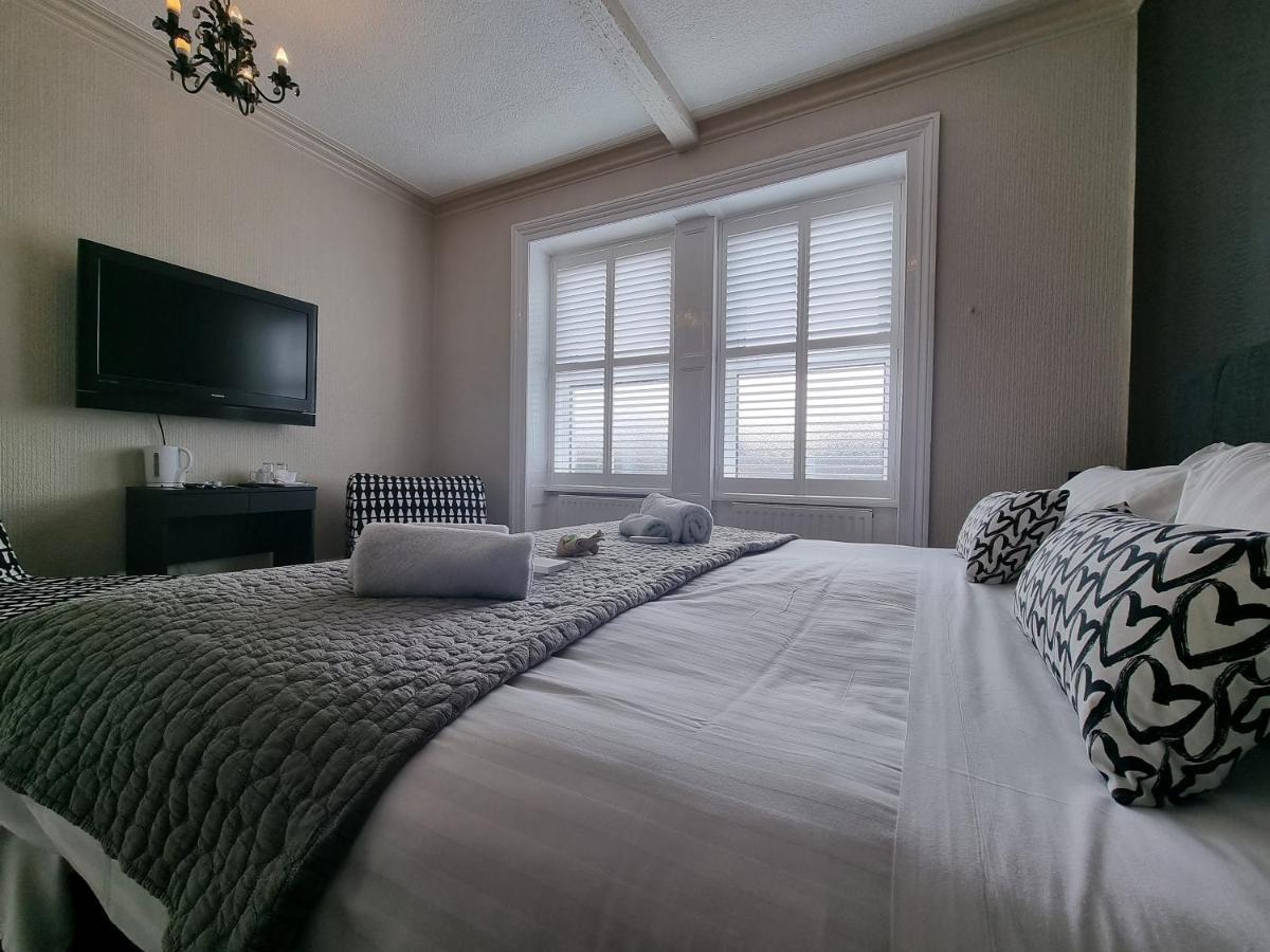 The Ashleigh - Dog Friendly Bed and Breakfast Bournemouth Buitenkant foto