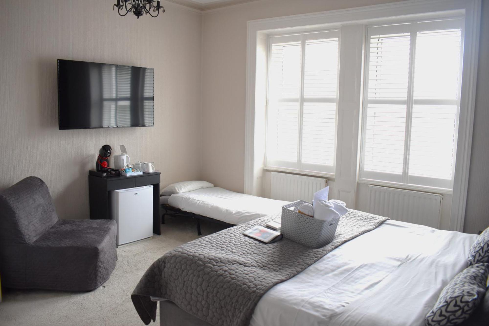 The Ashleigh - Dog Friendly Bed and Breakfast Bournemouth Buitenkant foto